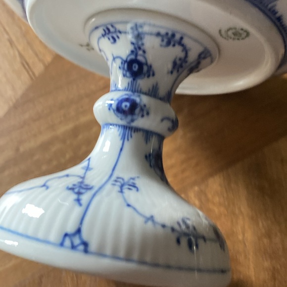 Royal Copenhagen plain blue fluted cake stand with bonus demitasse cup - Picture 7 of 12